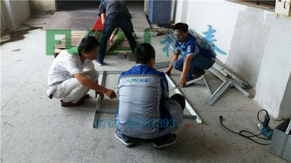 �S�����ط����߄����b���^�h(hu��n)�����{(di��o)